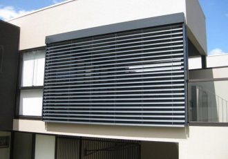 external retractable blinds, aluminium venetian blinds, external venetian blinds texas, external blinds, external louvres