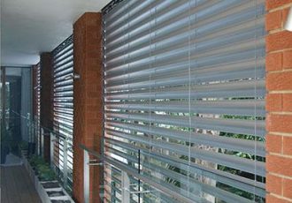 external venetian blinds, external aluminium blinds, external venetian louvres blinds, external venetian blinds showroom